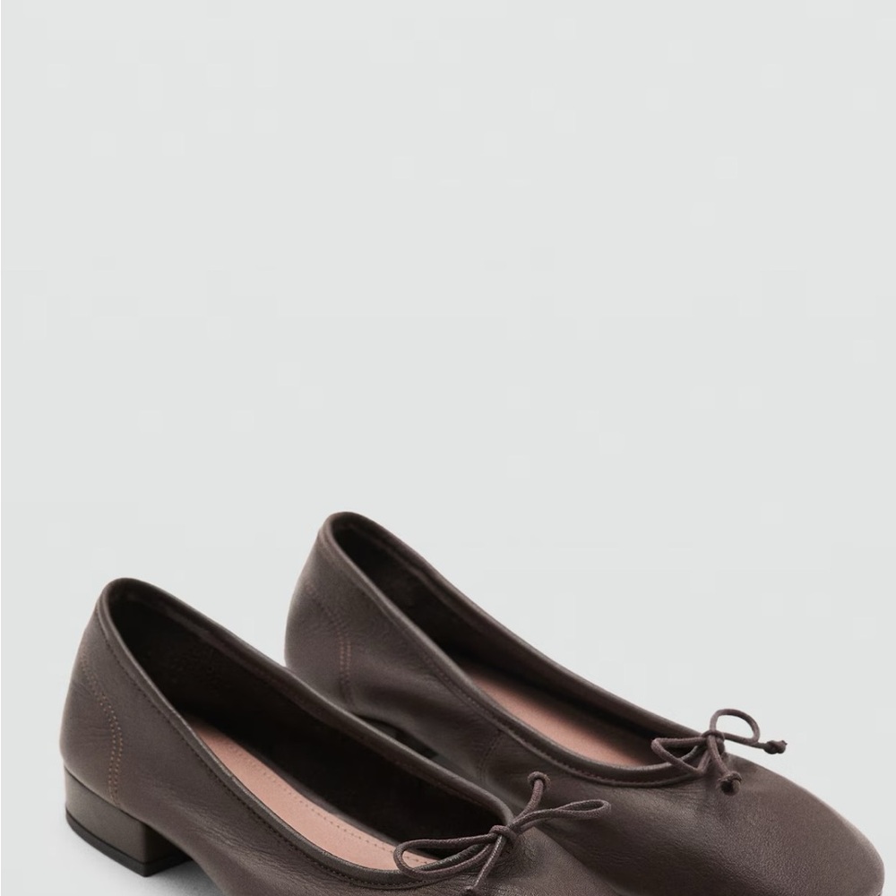 MANGO Leather Ballet Flats size 7.5 but fits 6.5/7